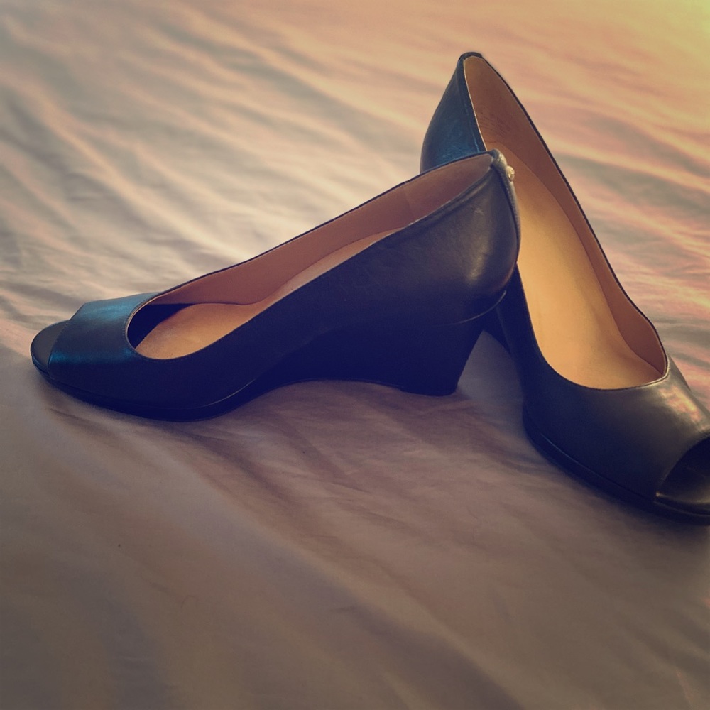 Naturalizer open toe pumps